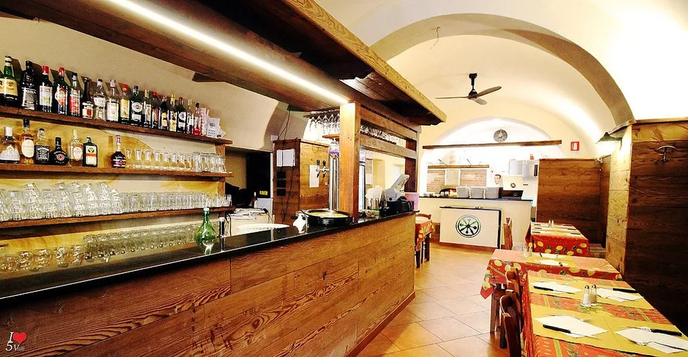 La sala bar della pizzeria